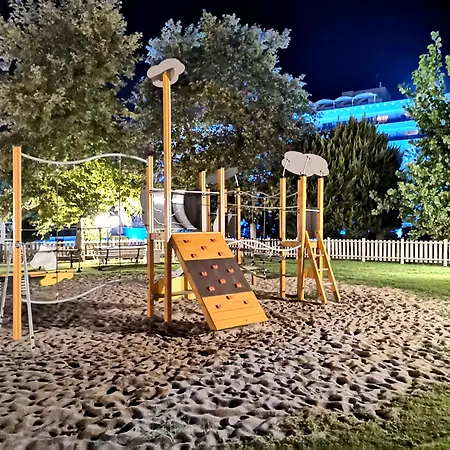 Semesteranläggning (resort) Olympian Bay Grand 4*