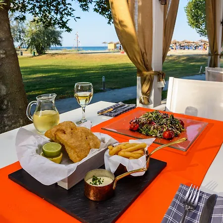 Olympian Bay Grand 4* Leptokaryá