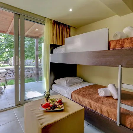 Olympian Bay Grand Semesteranläggning (resort)