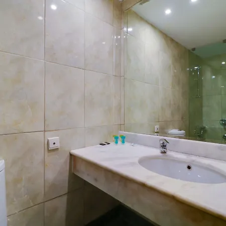 Olympian Bay Grand By Anayia 4*