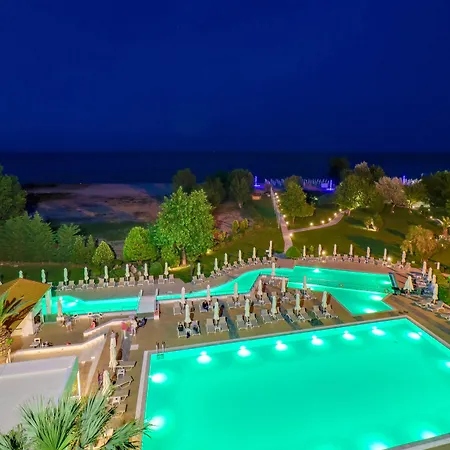 Semesteranläggning (resort) Olympian Bay Grand 4*