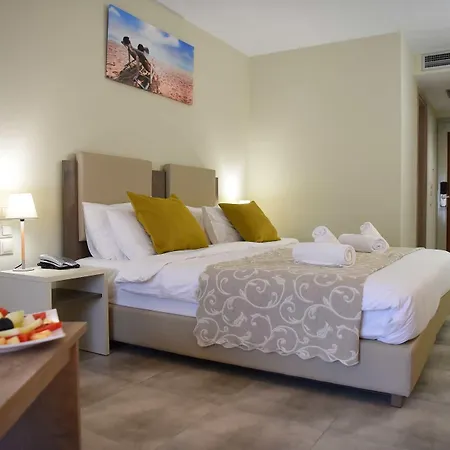Olympian Bay Grand By Anayia 4*
