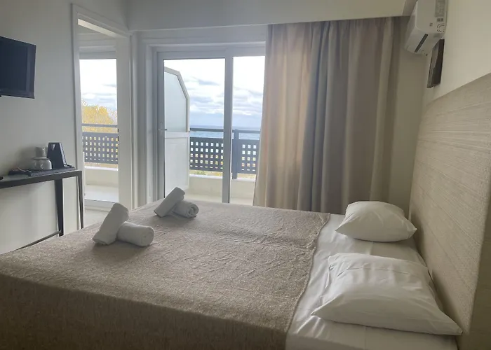 Olympian Bay Grand Leptokaryá